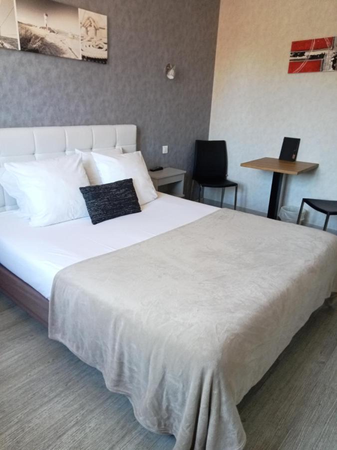 L'Auberge De Lugos Екстер'єр фото